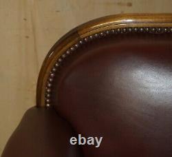 Antique Victorian Pair Of Claw & Ball Feet Brown Leather Walnut Club Armchairs