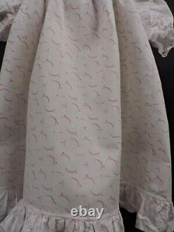 Sweet Victorian Child's Dress In Crescent Moon And Star Print W Lace