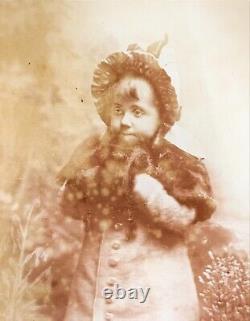 Victorian pair of wall ambrotype photos, gilt brass frames, small children